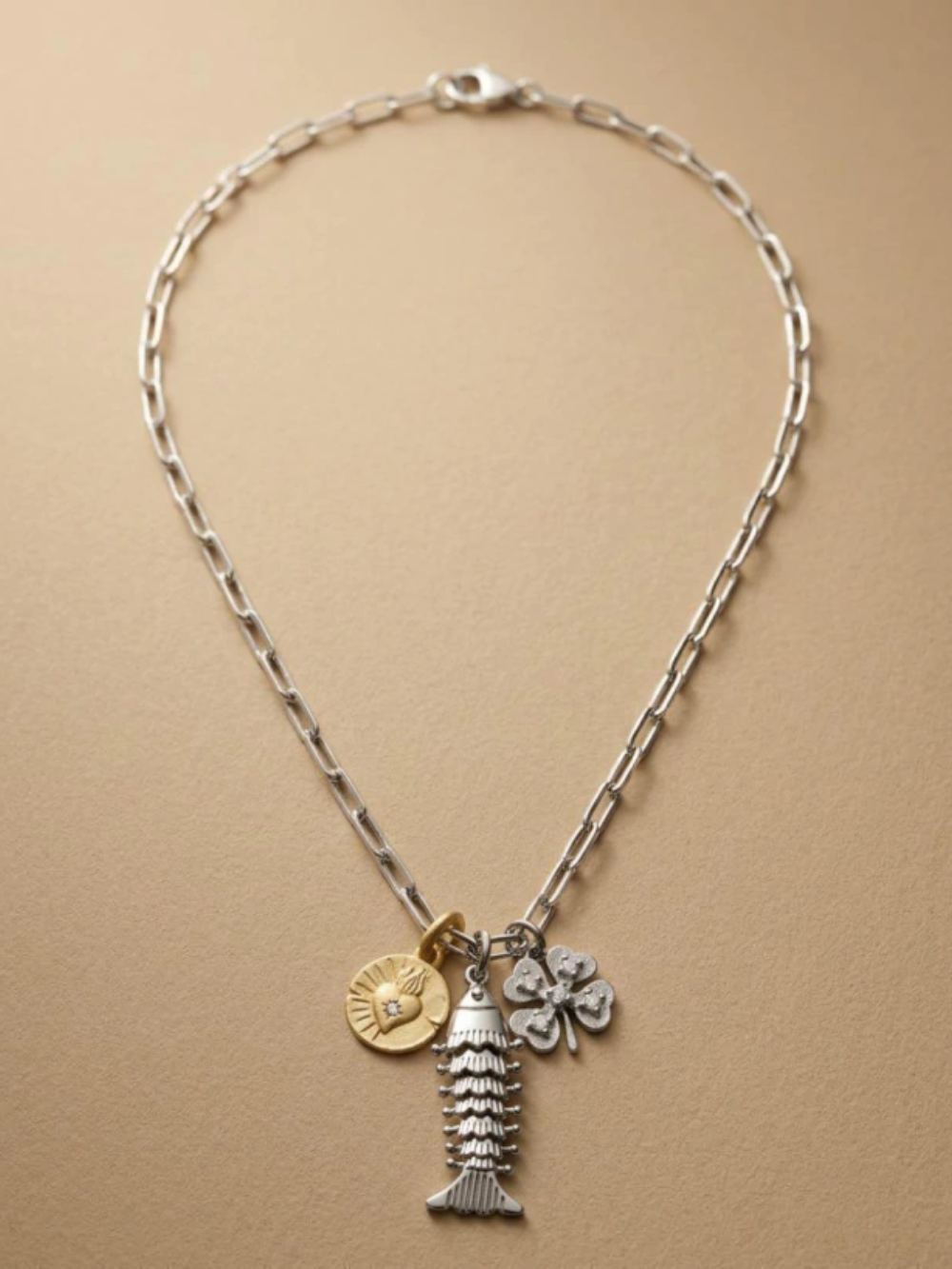 Collar Okama