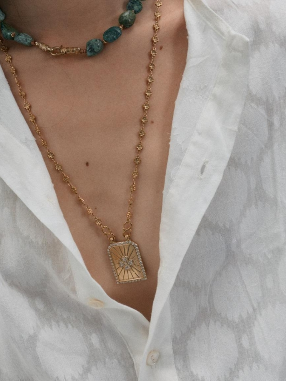 Collar Bombay